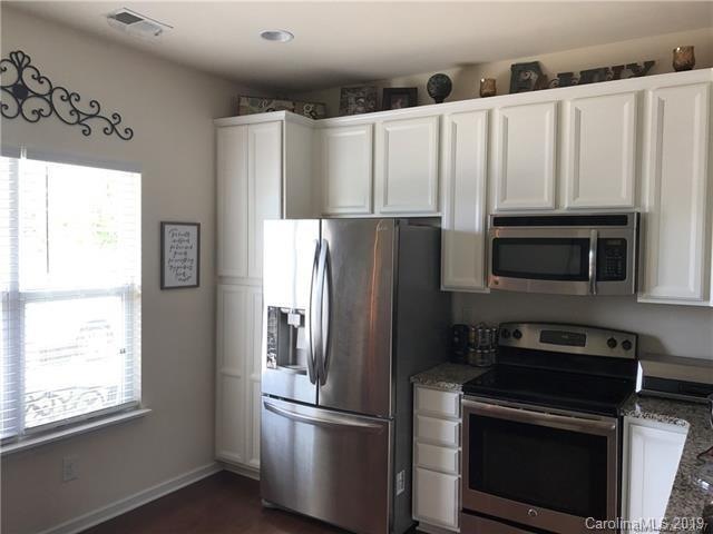 319 Sandy Spring Ln unit 319, Clover, SC 29710 - photo 1