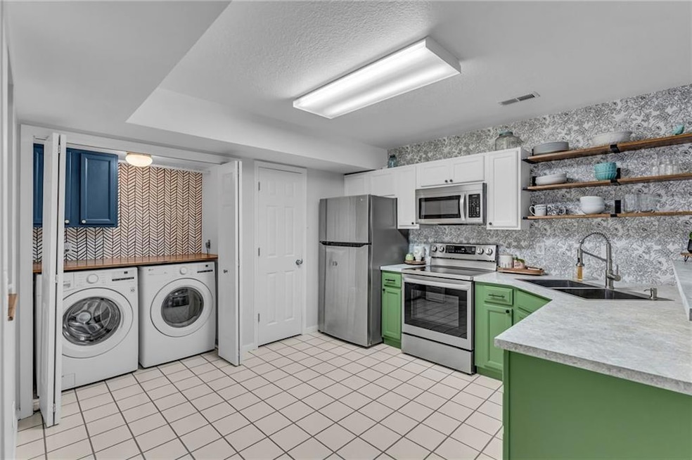 2416 Lancaster Dr, Lawrence, KS 66049 - photo 1