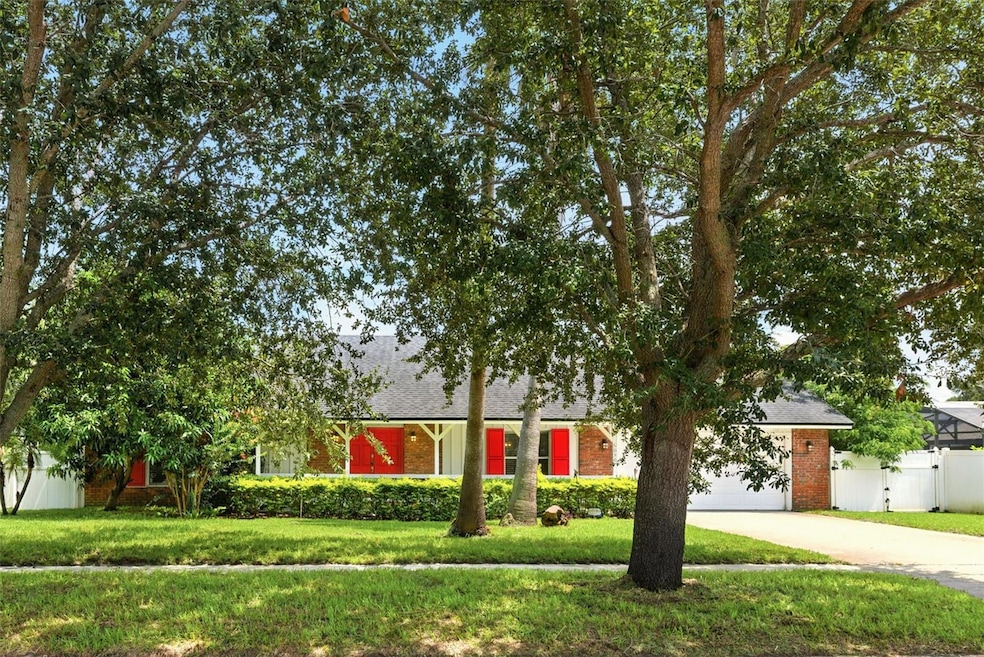 Pending $549,900 • Co-Listing Agent