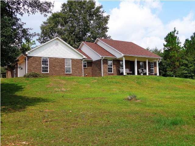 24980 Grigger Rd unit B, Robertsdale, AL 36567 - photo 1