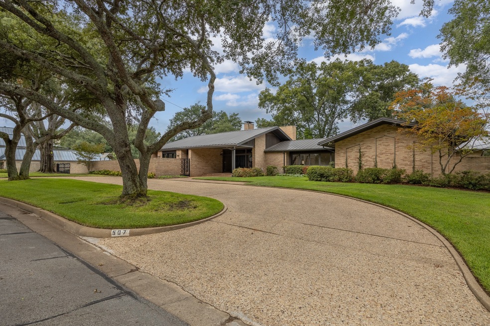 507 Sherry Ln, Tyler, TX 75701 - photo 1