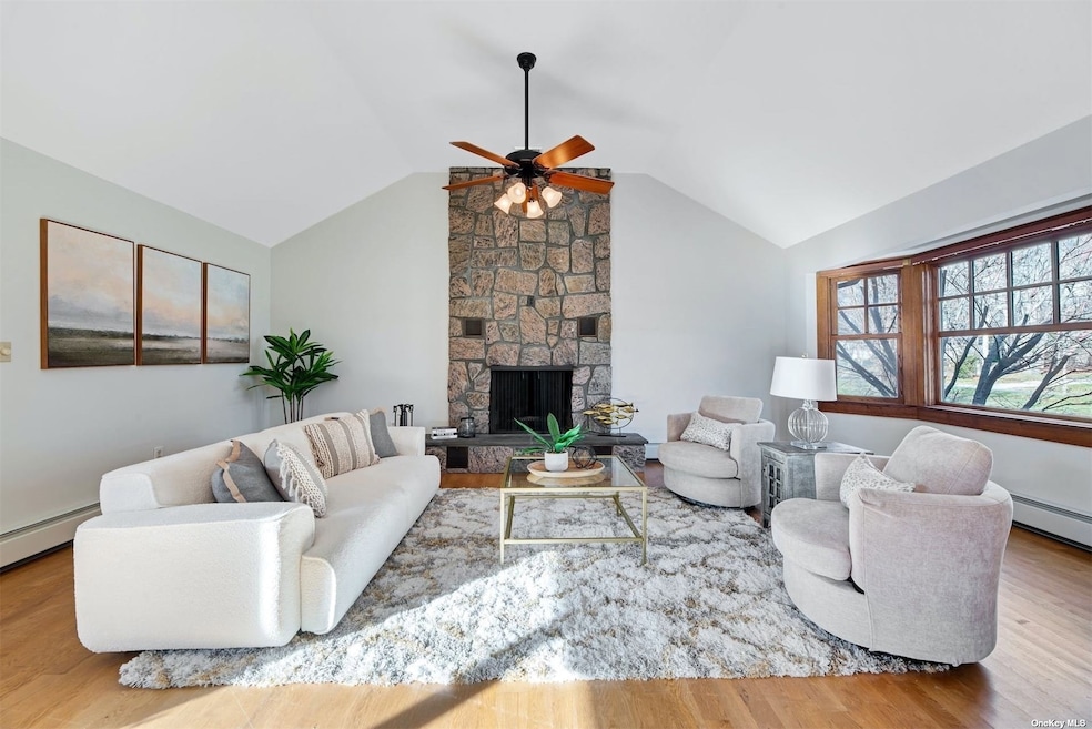 Sold $999,000 • Co-Listing Agent