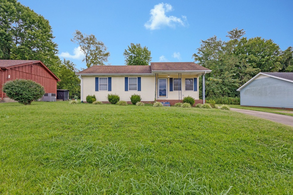 640 Colonette Dr, Hopkinsville, KY 42240 - photo 1