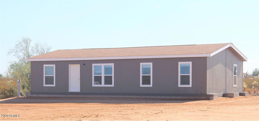 01 Exterior Front Right