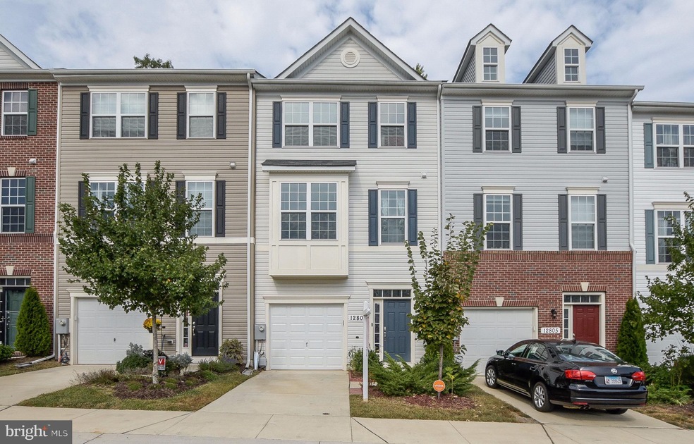12807 Longford Glen Dr, Germantown, MD 20874 - photo 1