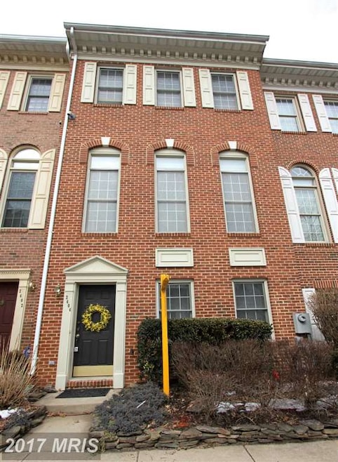 2404 Garnett Dr, Alexandria, VA 22311 - photo 1