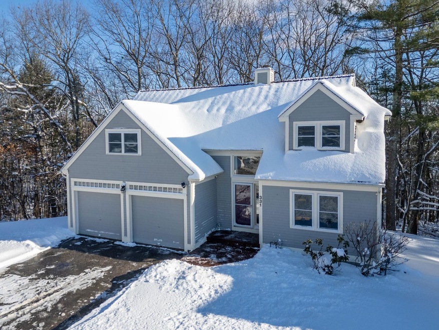 331 Fox Run Rd, Hudson, NH 03051 - photo 1