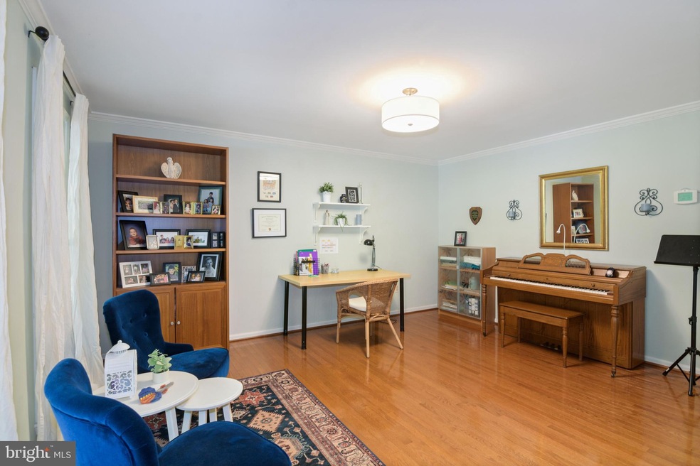 6008 Middlewater Ct, Columbia, MD 21044 - photo 1