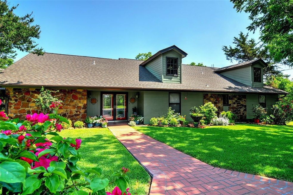 187 Pineway Dr, Denison, TX 75020 - photo 1