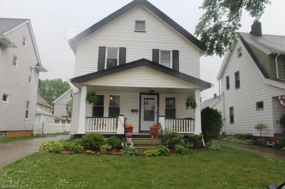 Welcome to 15107 Lanning Ave. Lakewood OH.