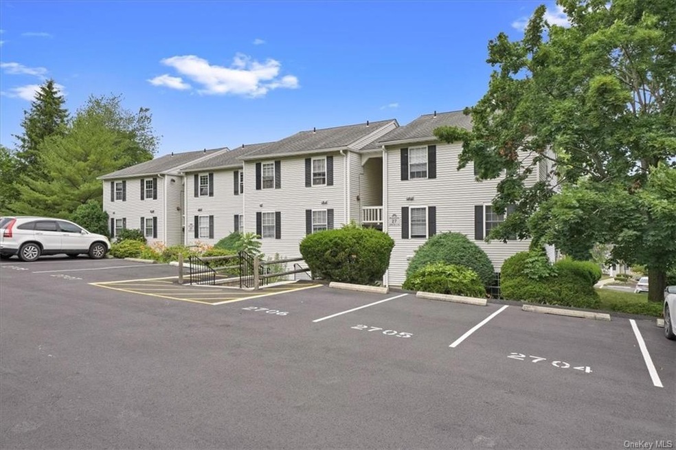 27 Lexington Hill unit 12, Harriman, NY 10926 - photo 1