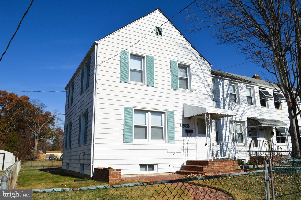 1323 Cypress Ave, Wilmington, DE 19805 - photo 1