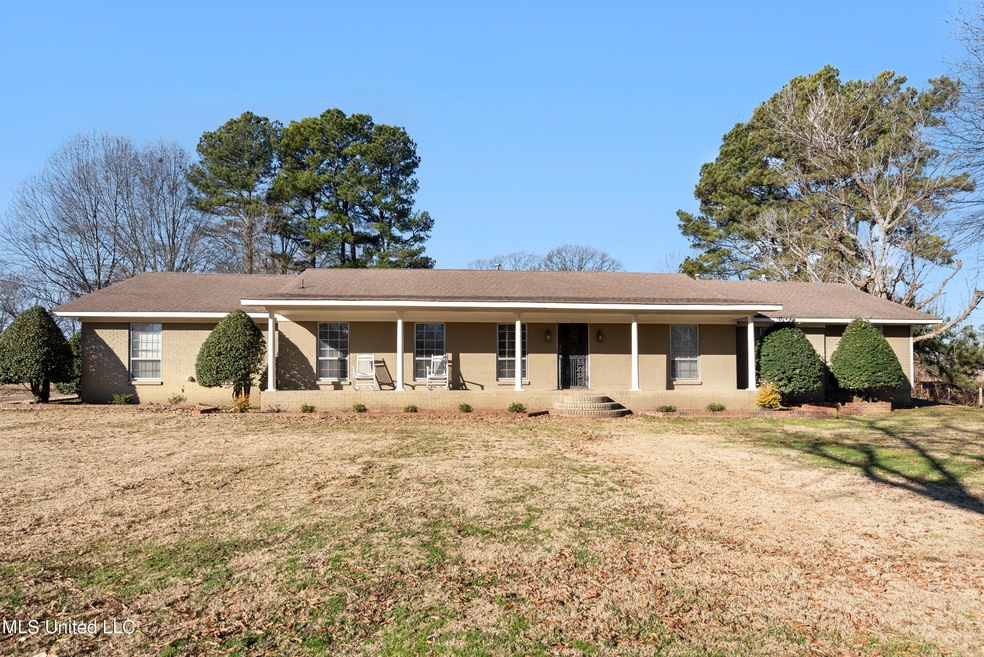 01-01-Front Elevation