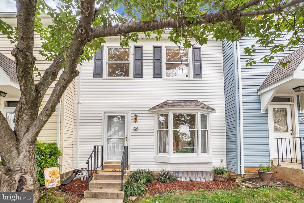 909 Madison Ct unit 42, Stafford, VA 22556 - photo 1