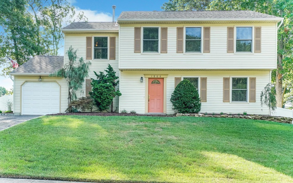 1806 Maplewood St, Toms River, NJ 08757 - photo 1