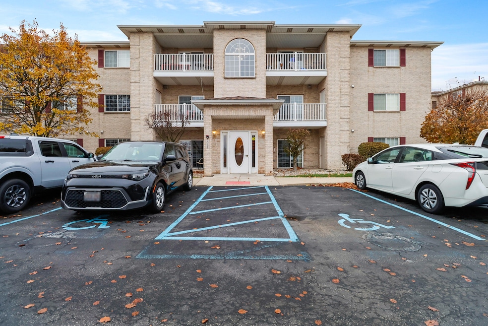 2021 W 75th Place unit 17, Merrillville, IN 46410 - photo 1