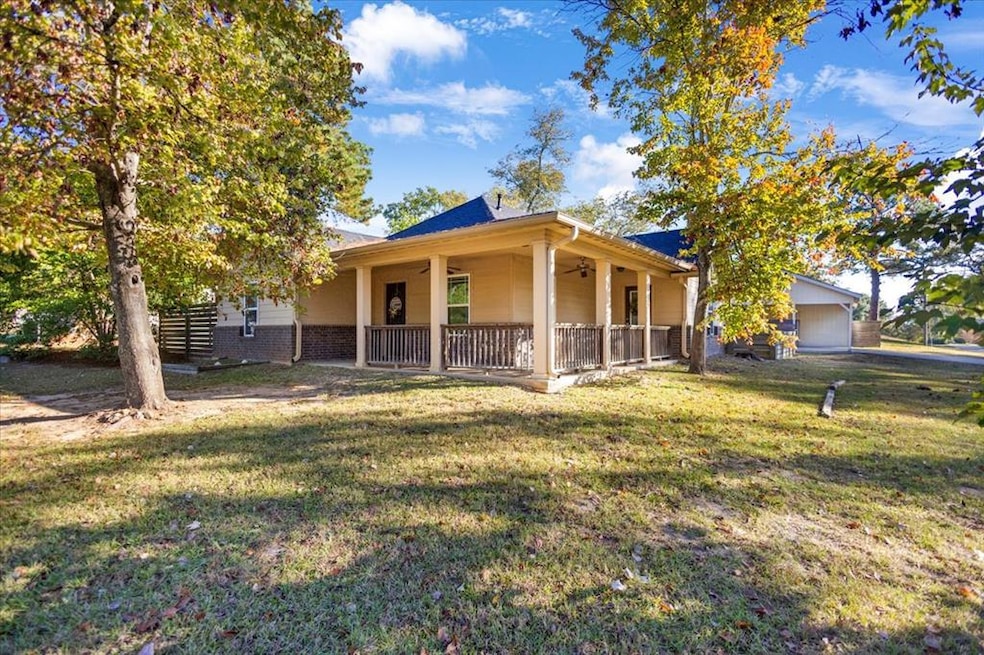 300 N Evenside St, Henderson, TX 75652 - photo 1