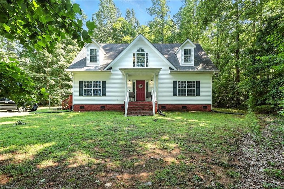 Pending $346,000 • Co-Listing Agent