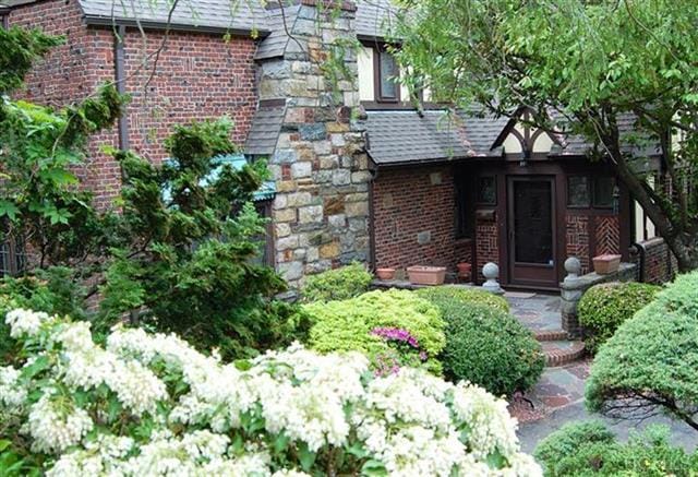 1368 Longview Ave, Peekskill, NY 10566 - photo 1