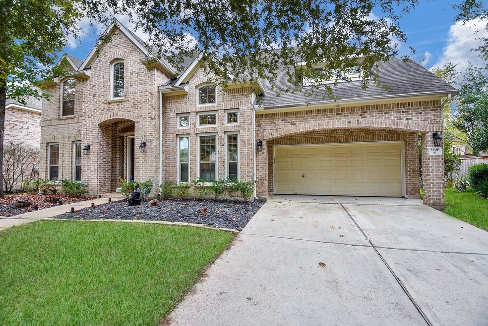 2206 Montclair Oaks Ln, Spring, TX 77386 - photo 1
