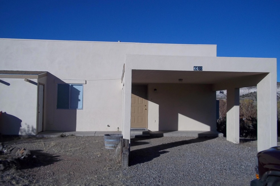 4410 Valley View Dr entry