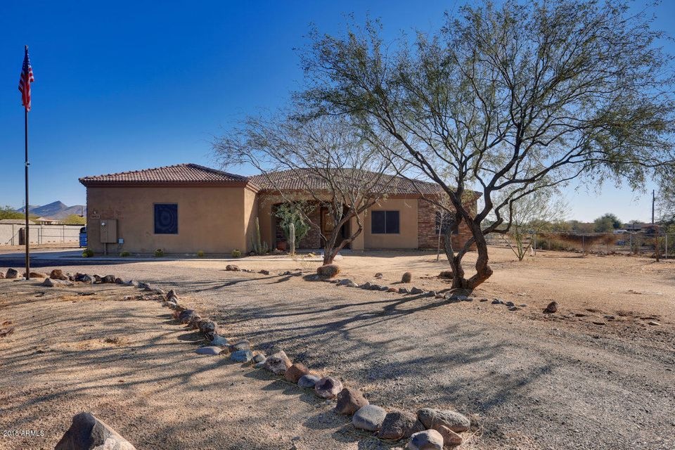10_Front_of_Home_10