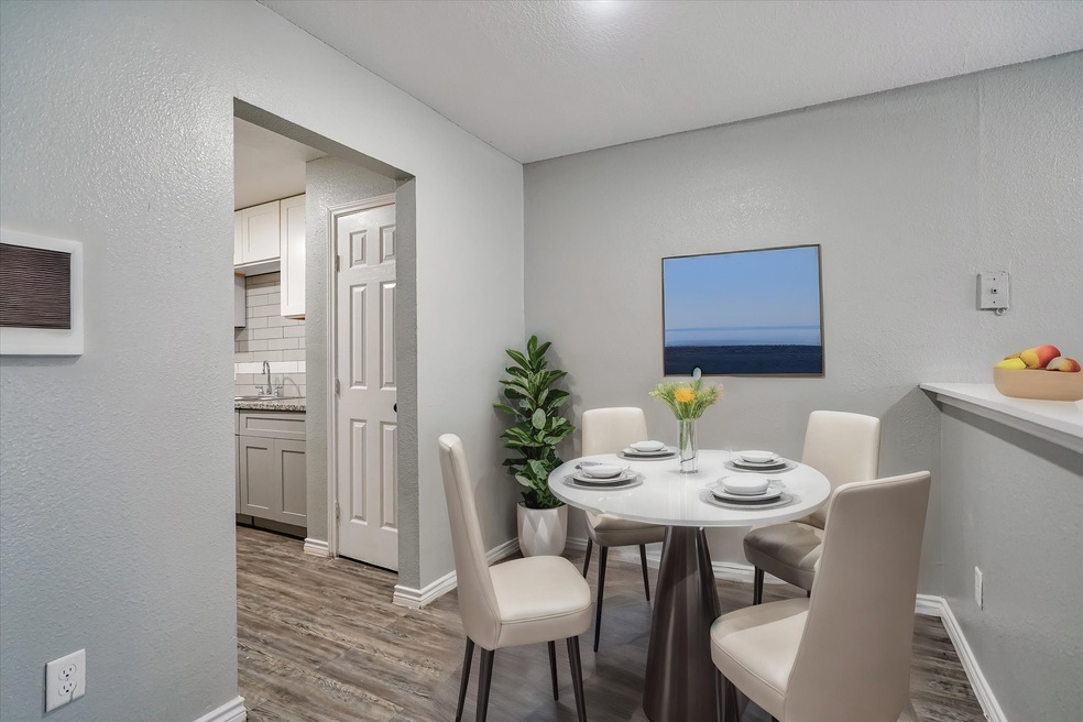 5117 Lavender St unit 5193, Houston, TX 77026 - photo 1