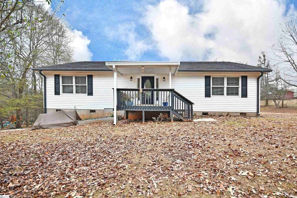 134 Rolling Dr, Westminster, SC 29693 - photo 1