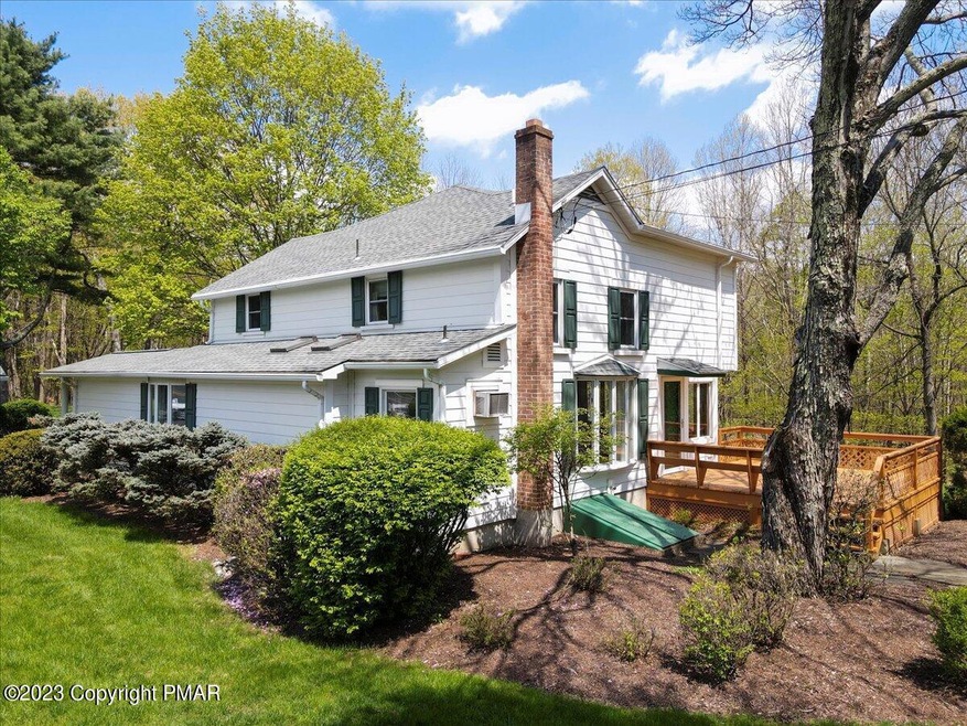 833 Hallet Rd, East Stroudsburg, PA 18301 - photo 1