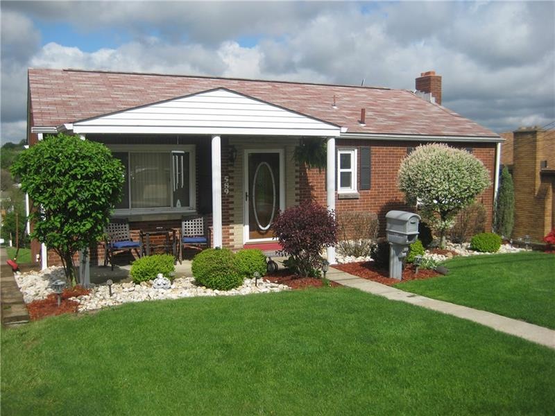 Welcome home to this charming ranch that offers so