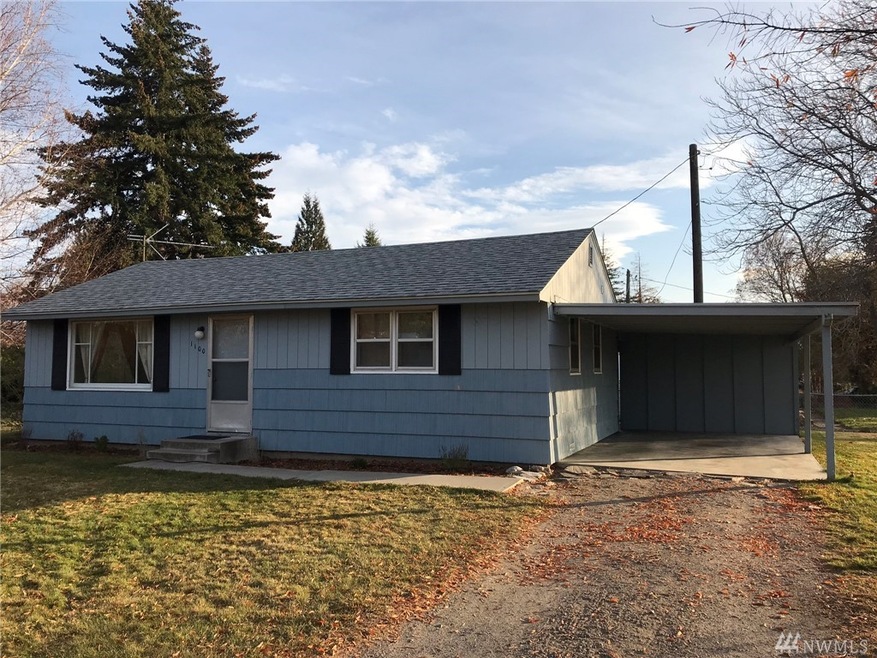 1100 3rd St NE, East Wenatchee, WA 98802 - photo 1