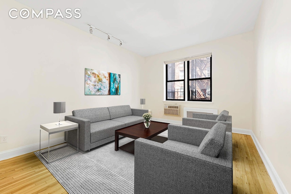 405 E 82nd St unit 2J, New York, NY 10028 - photo 1