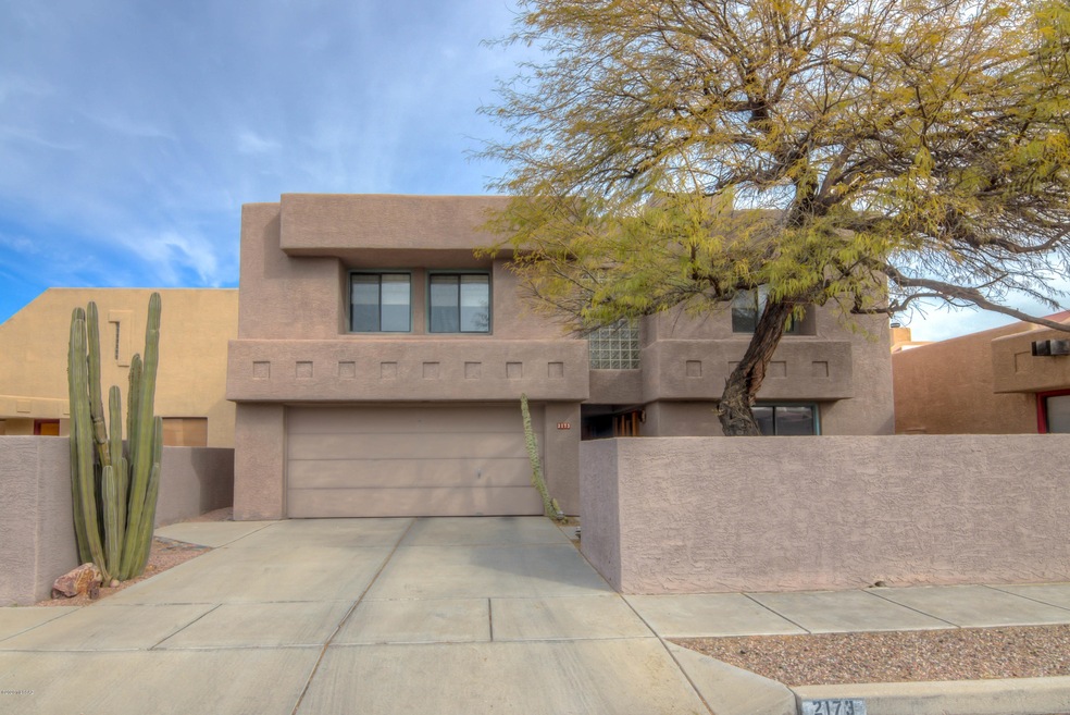 2173 E Carob Ln, Tucson, AZ 85719 - photo 1