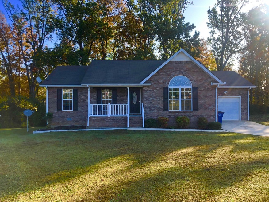 104 Pat Dr, Shelbyville, TN 37160 - photo 1