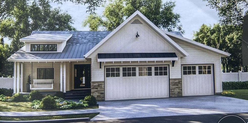 For Sale $699,900 • Co-Listing Agent