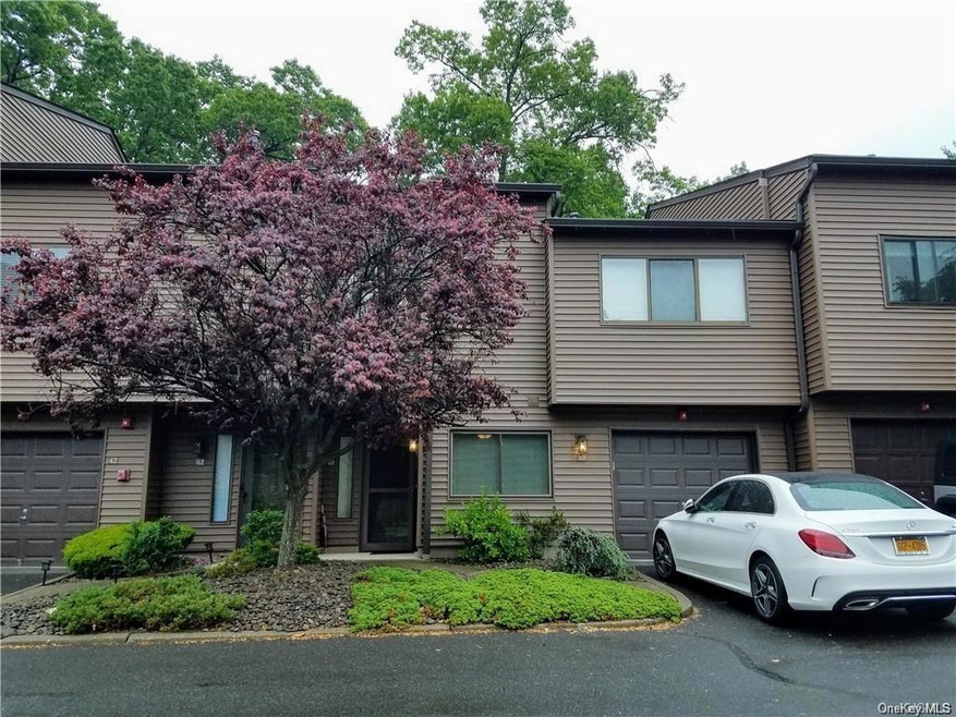 40 Timberline Dr unit bldg 10, Nanuet, NY 10954 - photo 1