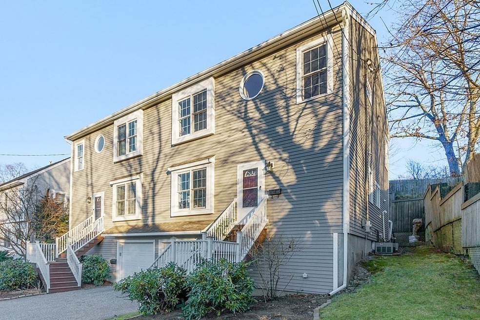36 Smith St unit 36, Arlington, MA 02476 - photo 1