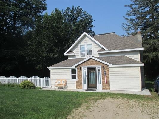Sold $305,000