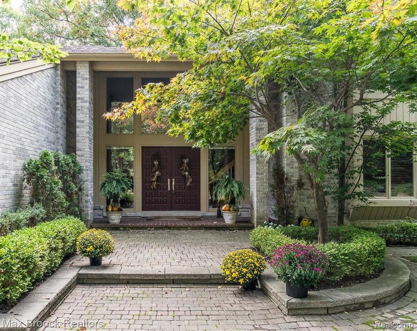 4279 ECHO ROAD, BLOOMFIELD HILLS