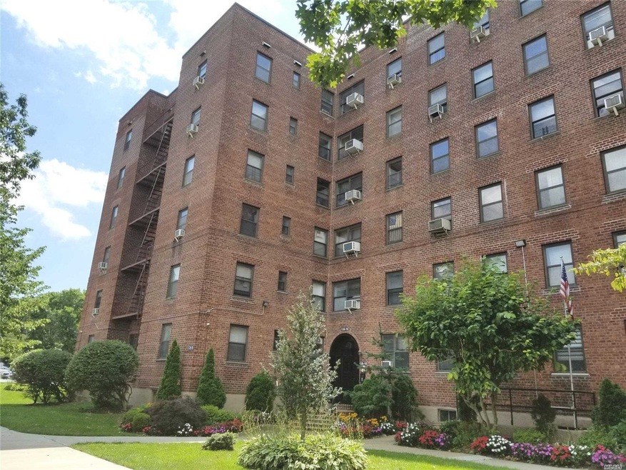 13818 28th Rd unit 4, Flushing, NY 11354 - photo 1