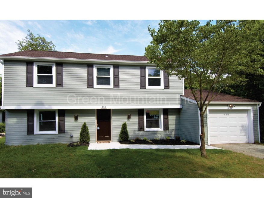 135 Pheasant Ln, Willingboro, NJ 08046 - photo 1