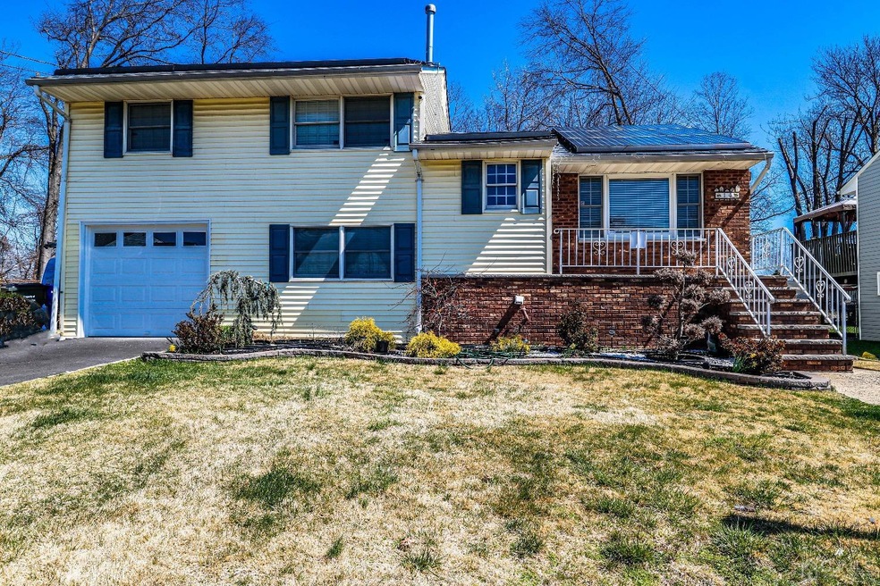 14 Cody St, Fords, NJ 08863 - photo 1