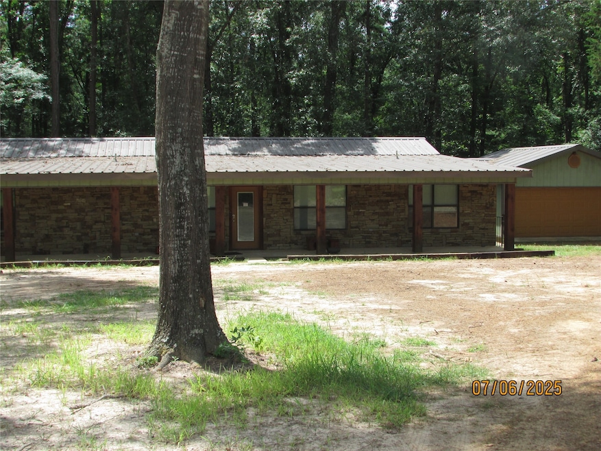 10878 Farm To Market 19, Frankston, TX 75763 - photo 1