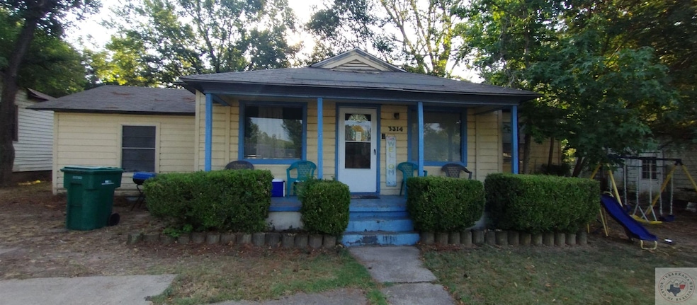 3314 Moore Dr, Texarkana, TX 75503 - photo 1