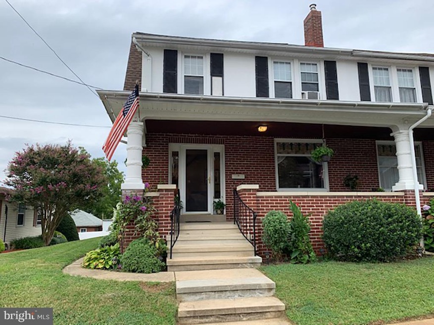 25 W Broad St, Reading, PA 19607 - photo 1