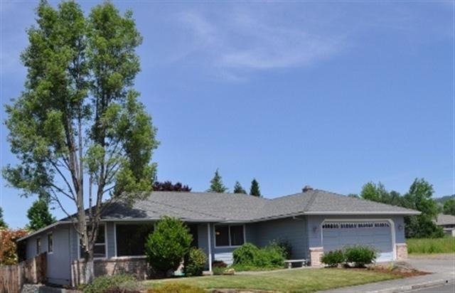 2721 Roberts Rd, Medford, OR 97504 - photo 1