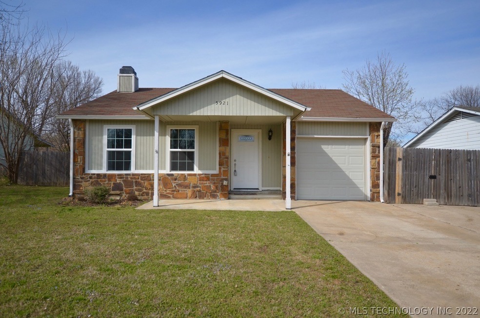 Fantastic house on quiet street!