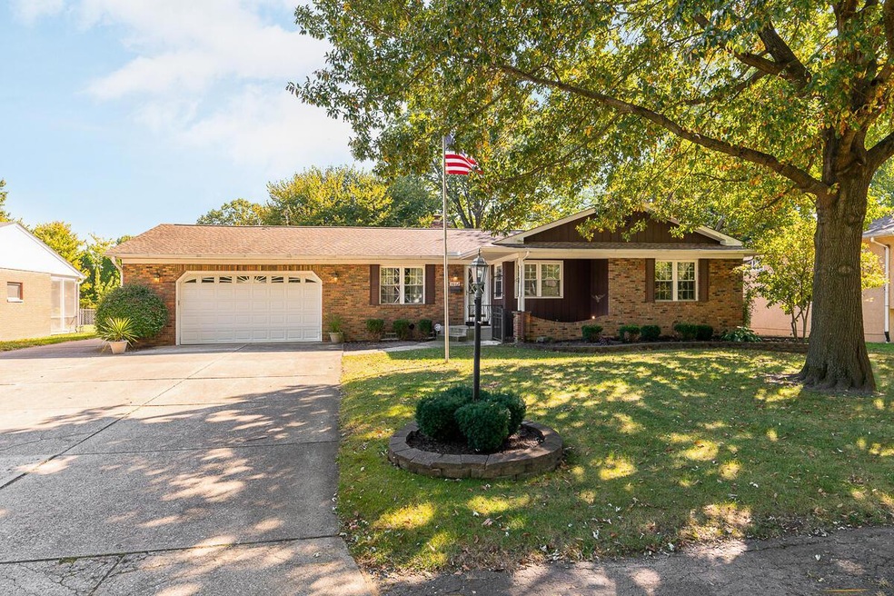 1062 Westphal Ave, Columbus, OH 43227 - photo 1