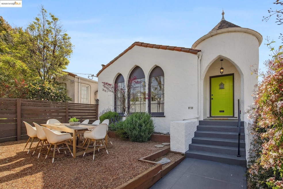 1660 Sacramento St, Berkeley, CA 94702 - photo 1