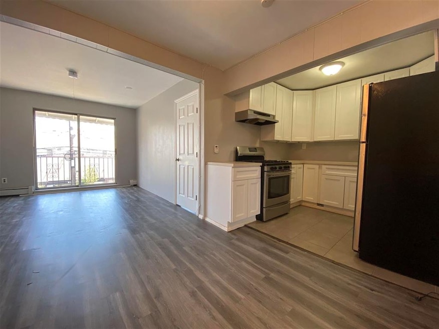 2307 Summit Ave unit 3, Union City, NJ 07087 - photo 1